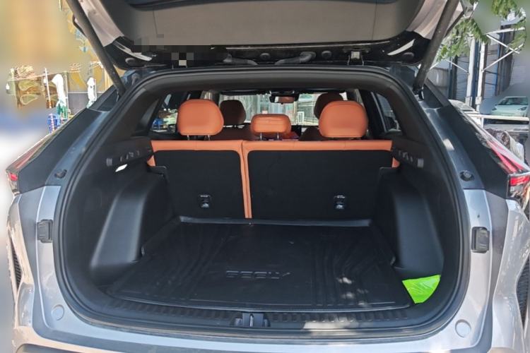 Used Geely Auto Emgrand X7 Sport 2026 Model 1.5TD Beloved Trunk