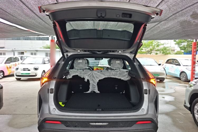 Used Geely Auto Emgrand X7 Sport 2026 Model 1.5TD Aspirational Trunk