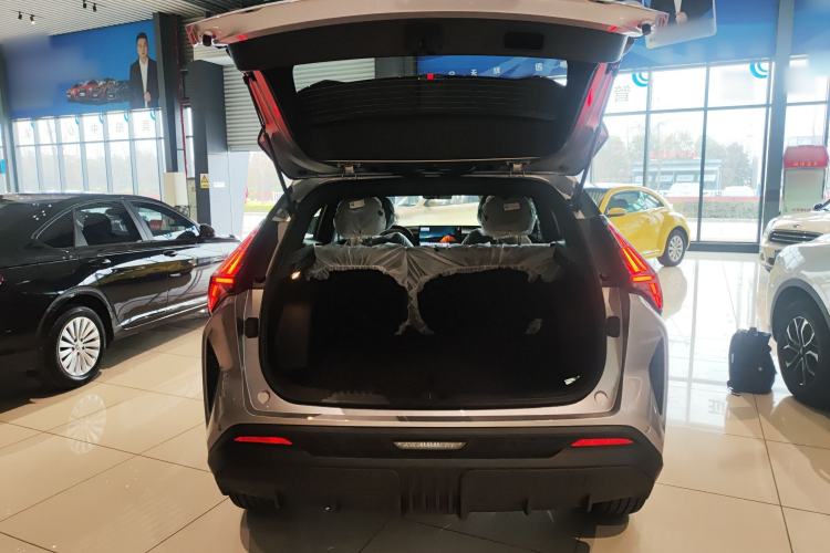 Used Geely Auto Emgrand X7 Sport 2026 Model 1.5TD Joyful Trunk