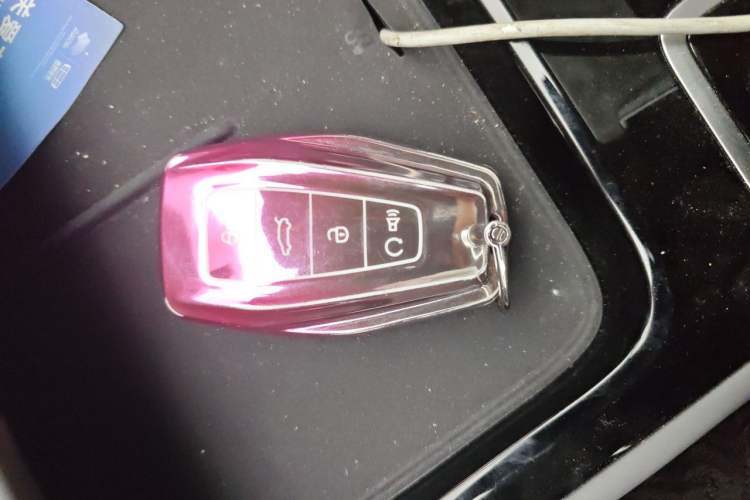 Used Geely Auto Emgrand X7 Sport 2026 Model 1.5TD Joyful Vehicle Key