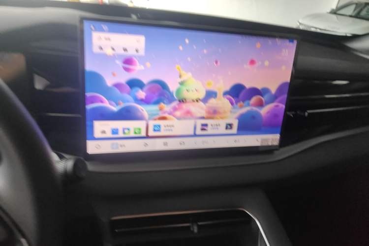 Used Geely Auto Emgrand X7 Sport 2026 Model 1.5TD Joyful Audio And AC Panel