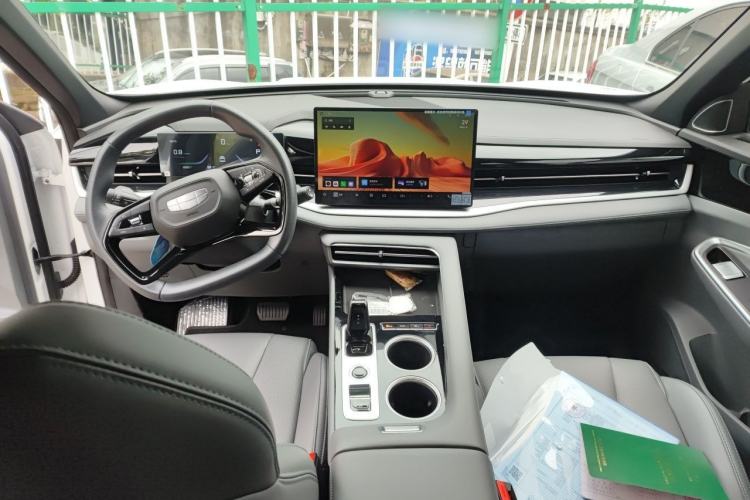 Used Geely Auto Emgrand X7 Sport 2026 Model 1.5TD Joyful Center Console