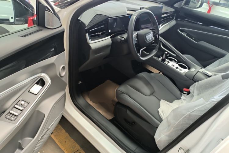 Used Geely Auto Emgrand X7 Sport 2026 Model 1.5TD Aspirational Driver Seat
