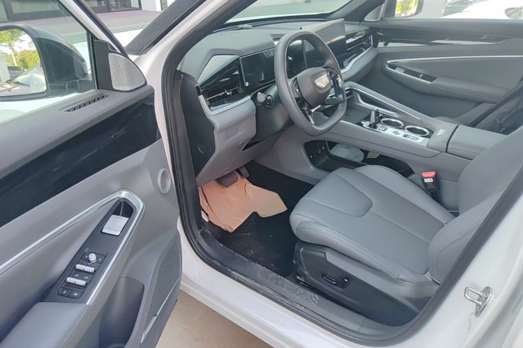 Used Geely Auto Emgrand X7 Sport 2026 Model 1.5TD Aspirational Driver Seat