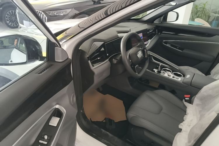 Used Geely Auto Emgrand X7 Sport 2026 Model 1.5TD Aspirational Driver Seat