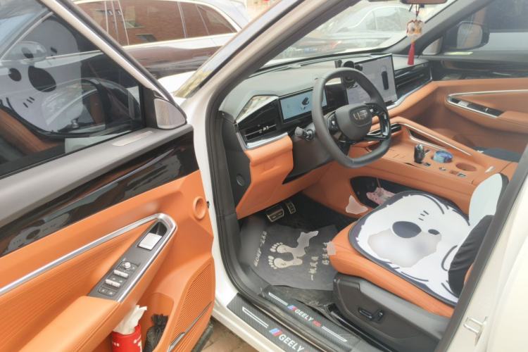 Used Geely Auto Emgrand X7 Sport 2026 Model 1.5TD Beloved Driver Seat