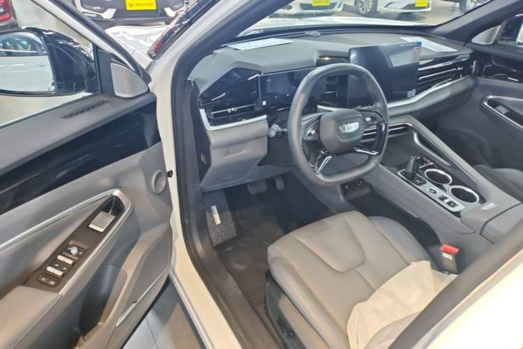 Used Geely Auto Emgrand X7 Sport 2026 Model 1.5TD Aspirational Driver Seat