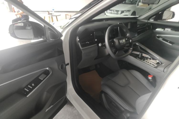 Used Geely Auto Emgrand X7 Sport 2026 Model 1.5TD Joyful Driver Seat
