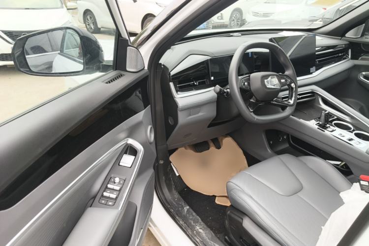 Used Geely Auto Emgrand X7 Sport 2026 Model 1.5TD Aspirational Driver Seat