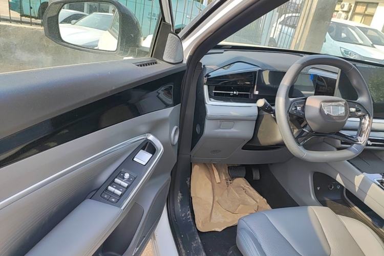 Used Geely Auto Emgrand X7 Sport 2026 Model 1.5TD Aspirational Driver Seat