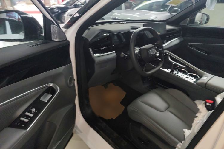 Used Geely Auto Emgrand X7 Sport 2026 Model 1.5TD Aspirational Driver Seat