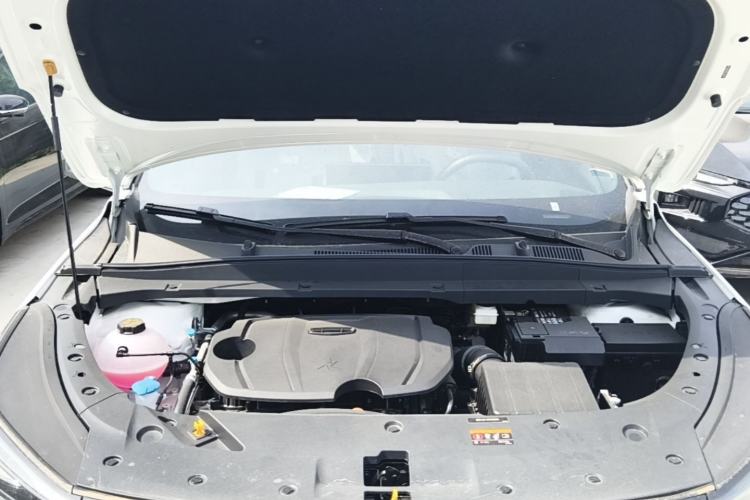 Used Geely Auto Emgrand X7 Sport 2026 Model 1.5TD Aspirational Engine Bay