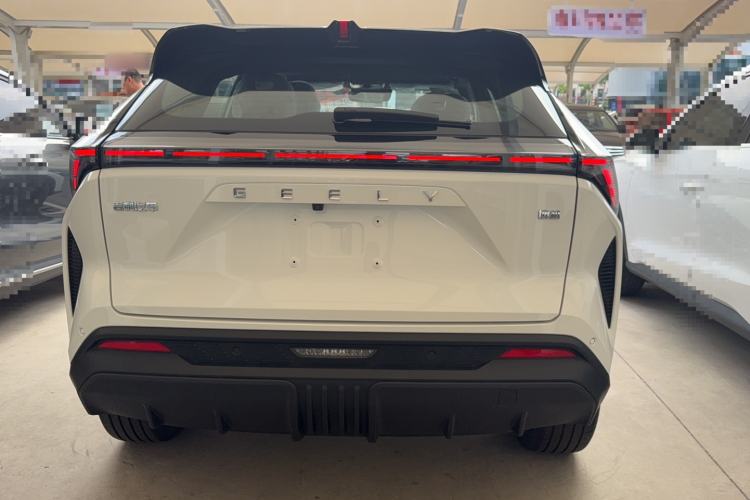 Used Geely Auto Emgrand X7 Sport 2026 Model 1.5TD Aspirational Exterior 3
