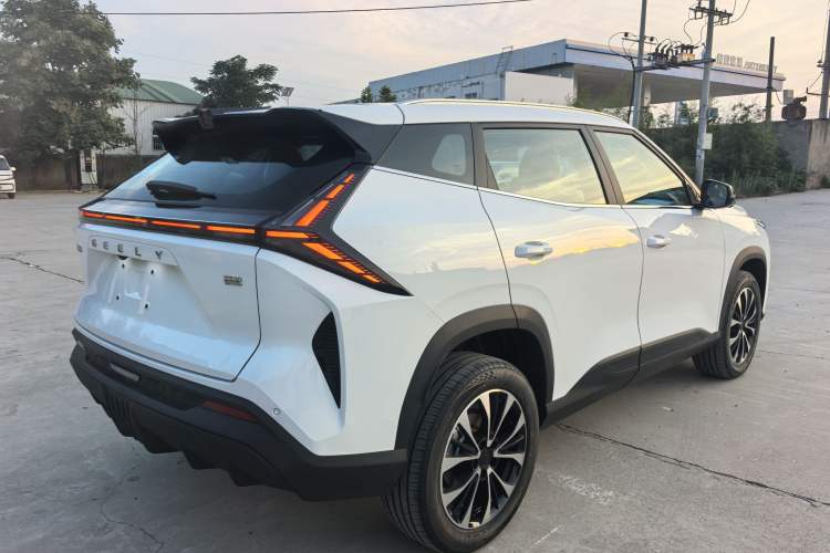 Used Geely Auto Emgrand X7 Sport 2026 Model 1.5TD Aspirational Exterior 5