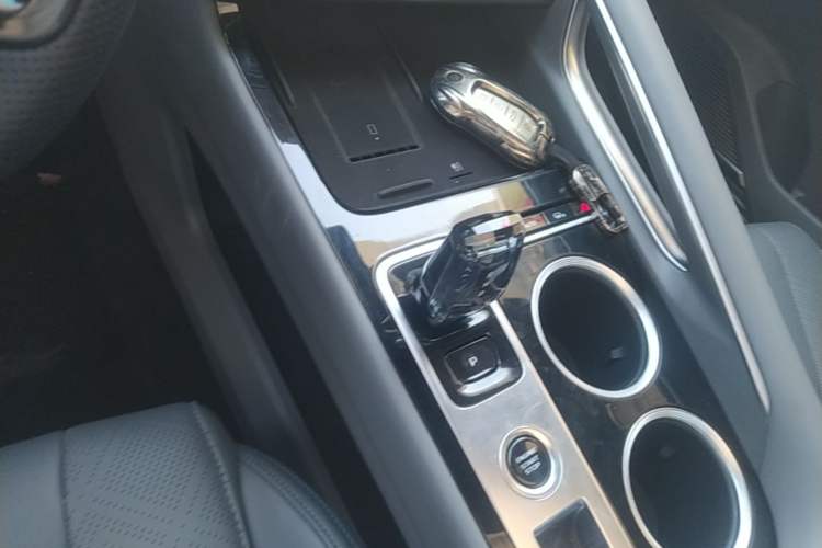 Used Geely Auto Emgrand X7 Sport 2026 Model 1.5TD Wonderful Gear Lever