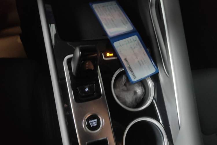 Used Geely Auto Emgrand X7 Sport 2026 Model 1.5TD Joyful Gear Lever