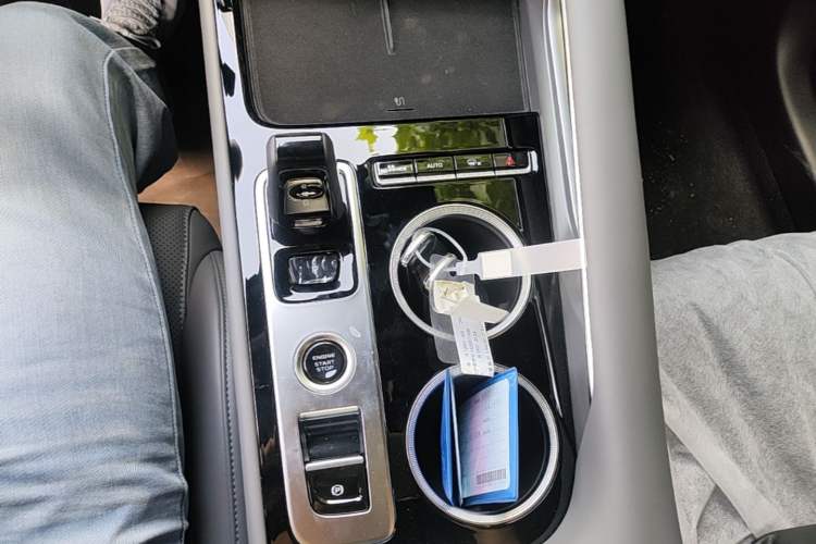 Used Geely Auto Emgrand X7 Sport 2026 Model 1.5TD Aspirational Gear Lever