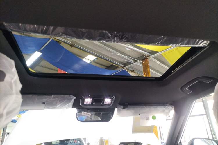 Used Geely Auto Emgrand X7 Sport 2026 Model 1.5TD Aspirational Headliner