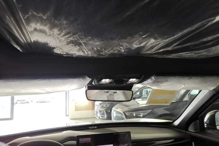 Used Geely Auto Emgrand X7 Sport 2026 Model 1.5TD Aspirational Headliner