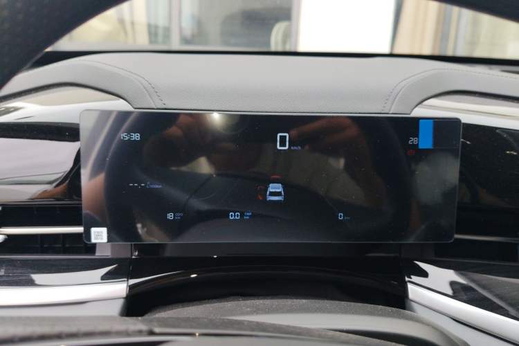 Used Geely Auto Emgrand X7 Sport 2026 Model 1.5TD Aspirational Instrument Cluster