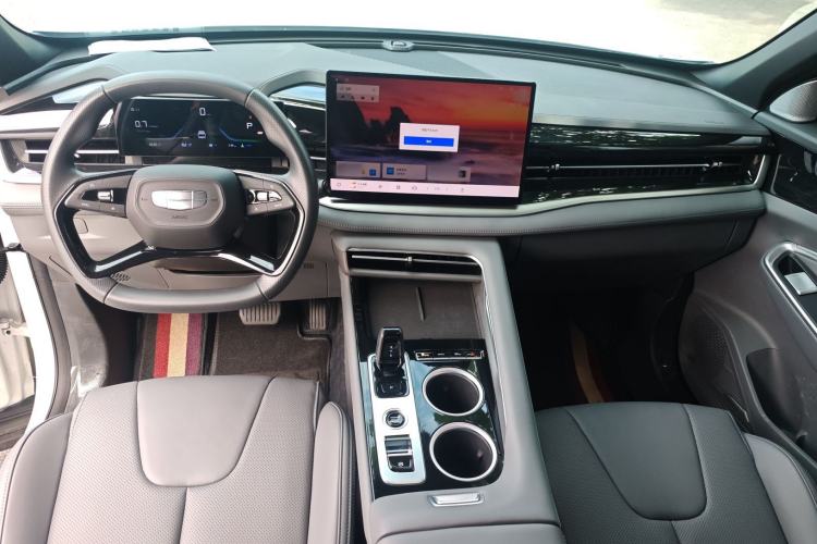 Used Geely Auto Emgrand X7 Sport 2026 Model 1.5TD Aspirational Interior 3