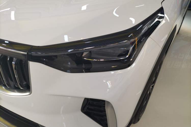 Used Geely Auto Emgrand X7 Sport 2026 Model 1.5TD Aspirational Left Front Headlight