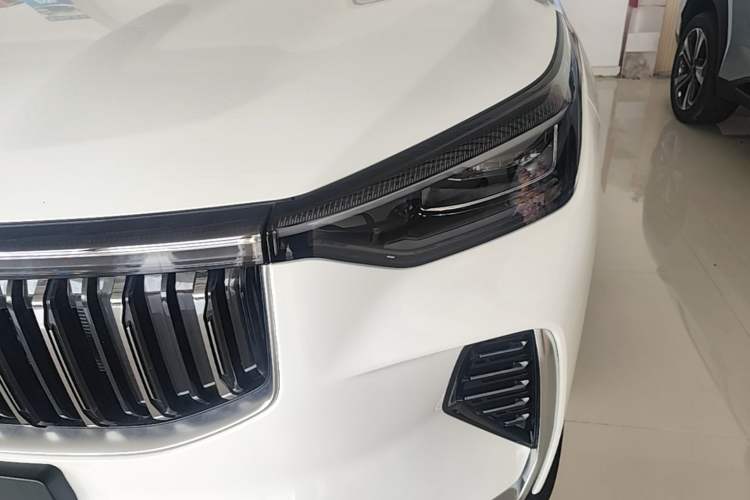 Used Geely Auto Emgrand X7 Sport 2026 Model 1.5TD Aspirational Left Front Headlight