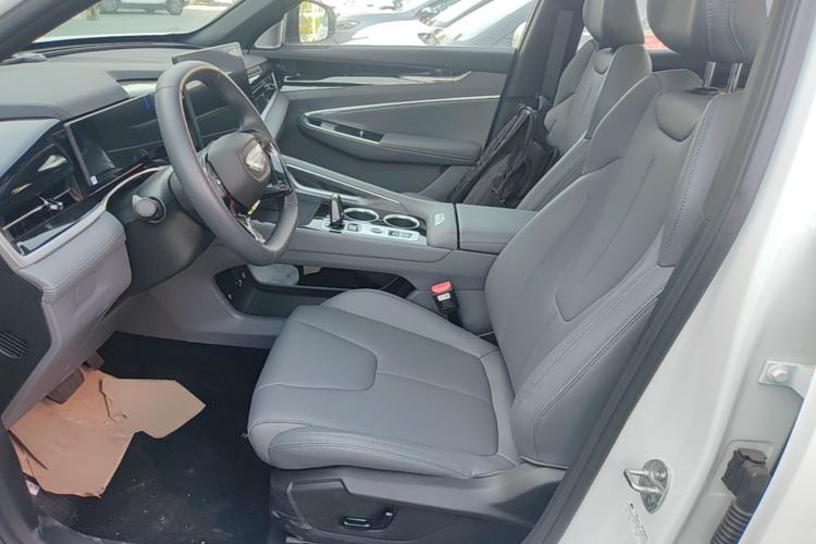 Used Geely Auto Emgrand X7 Sport 2026 Model 1.5TD Aspirational Left Front Seat