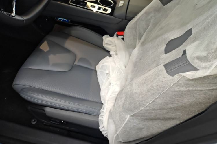 Used Geely Auto Emgrand X7 Sport 2026 Model 1.5TD Aspirational Left Front Seat