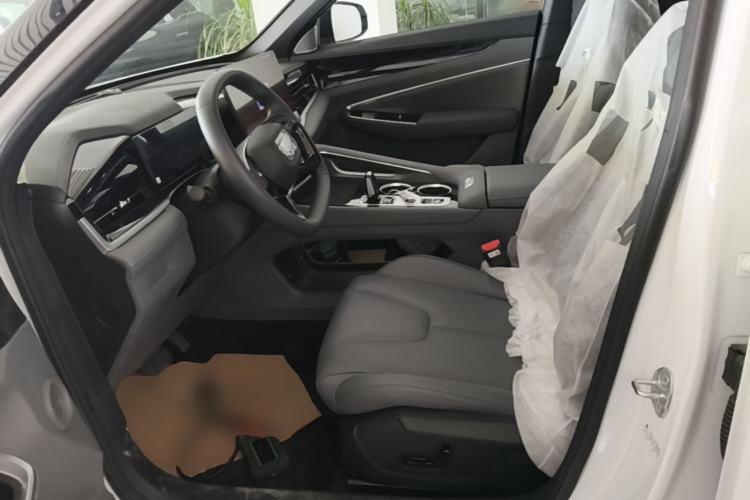 Used Geely Auto Emgrand X7 Sport 2026 Model 1.5TD Aspirational Left Front Seat