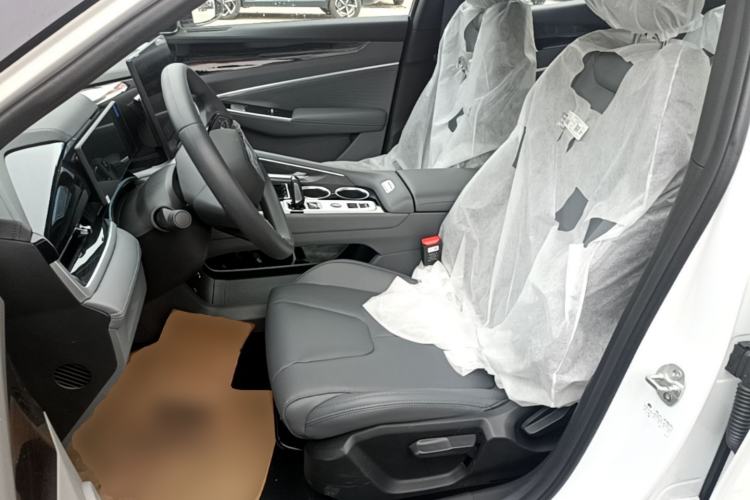 Used Geely Auto Emgrand X7 Sport 2026 Model 1.5TD Joyful Left Front Seat