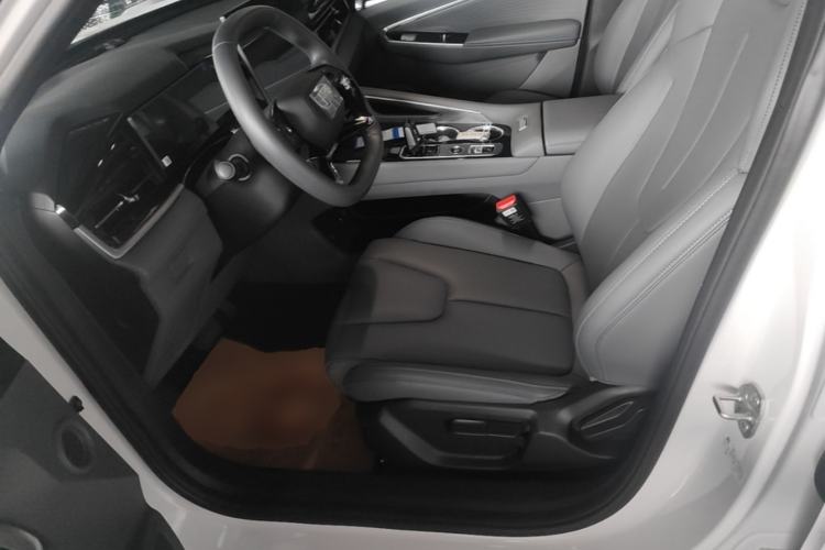 Used Geely Auto Emgrand X7 Sport 2026 Model 1.5TD Joyful Left Front Seat