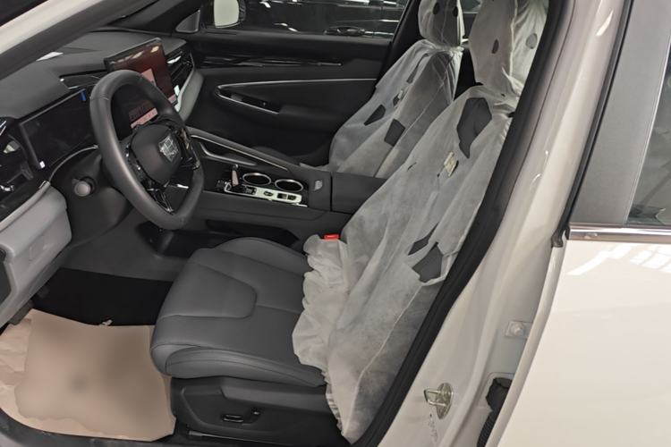 Used Geely Auto Emgrand X7 Sport 2026 Model 1.5TD Aspirational Left Front Seat