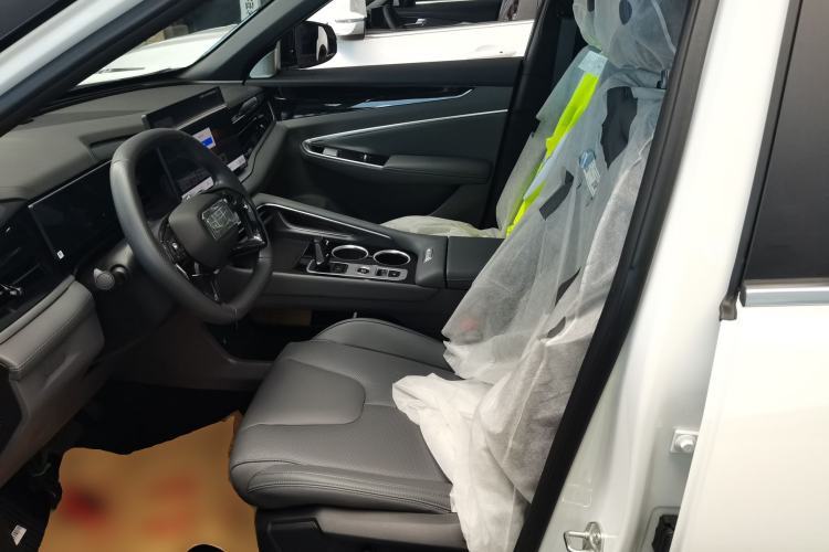 Used Geely Auto Emgrand X7 Sport 2026 Model 1.5TD Aspirational Left Front Seat