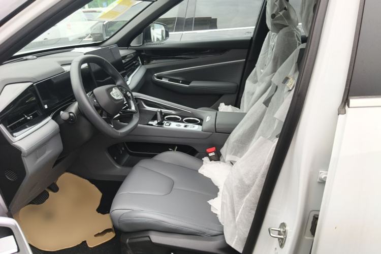 Used Geely Auto Emgrand X7 Sport 2026 Model 1.5TD Aspirational Left Front Seat