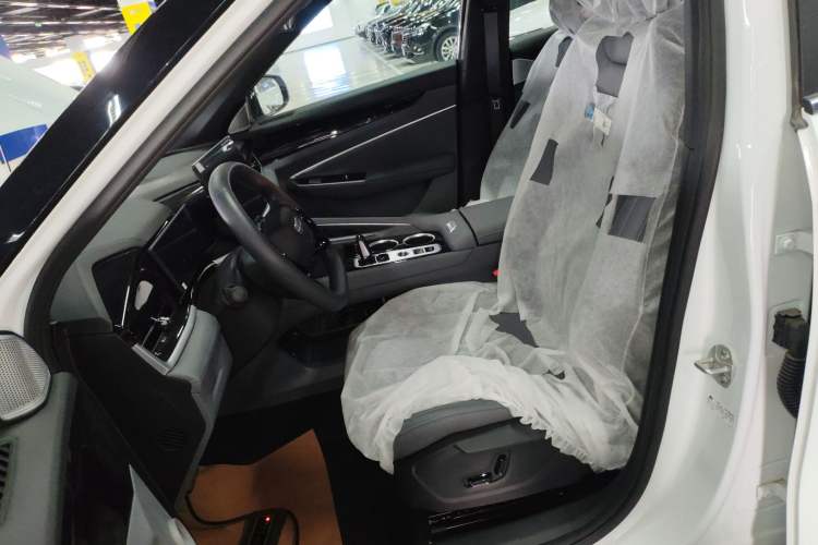 Used Geely Auto Emgrand X7 Sport 2026 Model 1.5TD Aspirational Left Front Seat