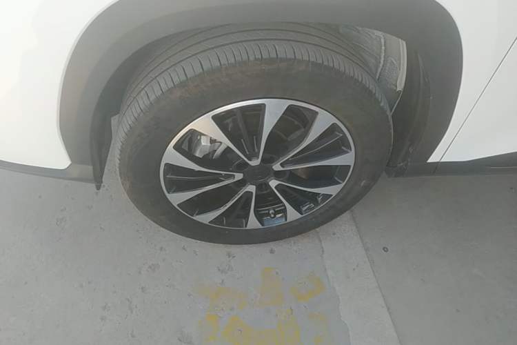 Used Geely Auto Emgrand X7 Sport 2026 Model 1.5TD Wonderful Left Front Wheel Hub