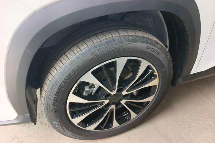 Used Geely Auto Emgrand X7 Sport 2026 Model 1.5TD Aspirational Left Front Wheel Hub