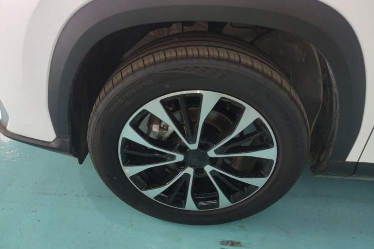 Used Geely Auto Emgrand X7 Sport 2026 Model 1.5TD Aspirational Left Front Wheel Hub