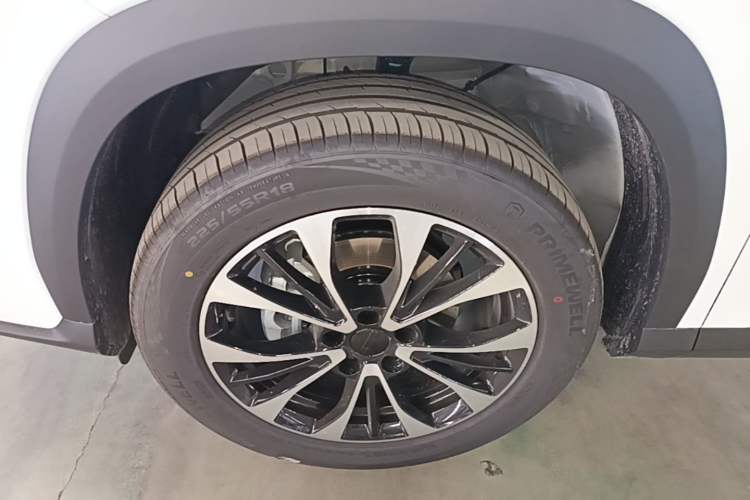 Used Geely Auto Emgrand X7 Sport 2026 Model 1.5TD Aspirational Left Front Wheel Hub