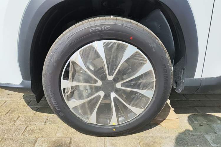 Used Geely Auto Emgrand X7 Sport 2026 Model 1.5TD Aspirational Left Front Wheel Hub