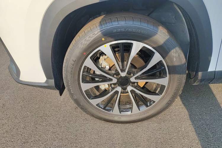 Used Geely Auto Emgrand X7 Sport 2026 Model 1.5TD Aspirational Left Front Wheel Hub