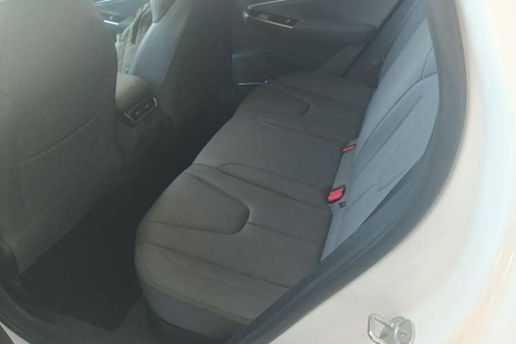Used Geely Auto Emgrand X7 Sport 2026 Model 1.5TD Wonderful Left Rear Seat