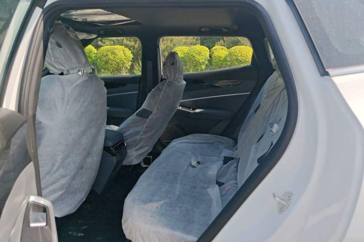 Used Geely Auto Emgrand X7 Sport 2026 Model 1.5TD Joyful Left Rear Seat