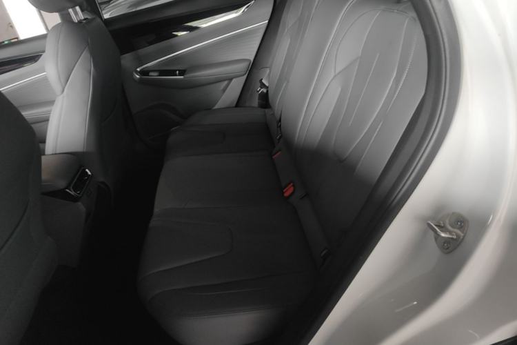 Used Geely Auto Emgrand X7 Sport 2026 Model 1.5TD Joyful Left Rear Seat