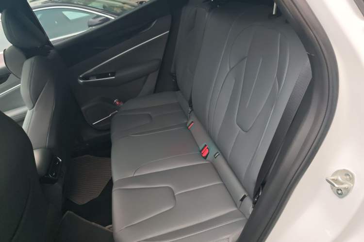 Used Geely Auto Emgrand X7 Sport 2026 Model 1.5TD Joyful Left Rear Seat