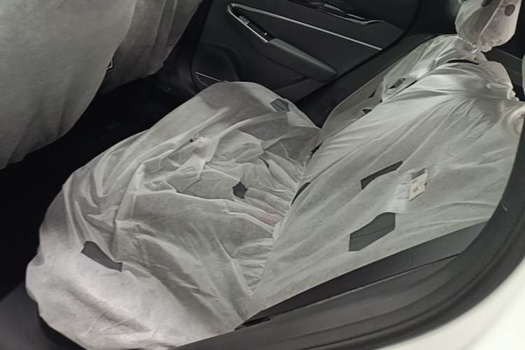 Used Geely Auto Emgrand X7 Sport 2026 Model 1.5TD Joyful Left Rear Seat