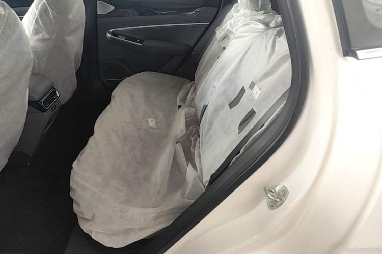 Used Geely Auto Emgrand X7 Sport 2026 Model 1.5TD Aspirational Left Rear Seat