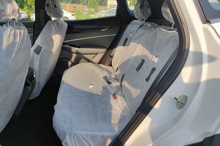 Used Geely Auto Emgrand X7 Sport 2026 Model 1.5TD Aspirational Left Rear Seat