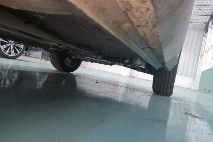 Used Geely Auto Emgrand X7 Sport 2026 Model 1.5TD Aspirational Left Side Sill